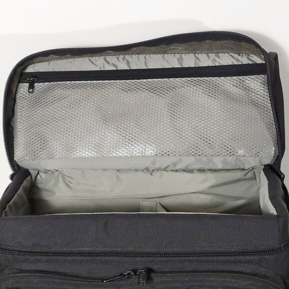 Lowepro Nova 5 Camera Shoulder Bag - Picture 5 of 10